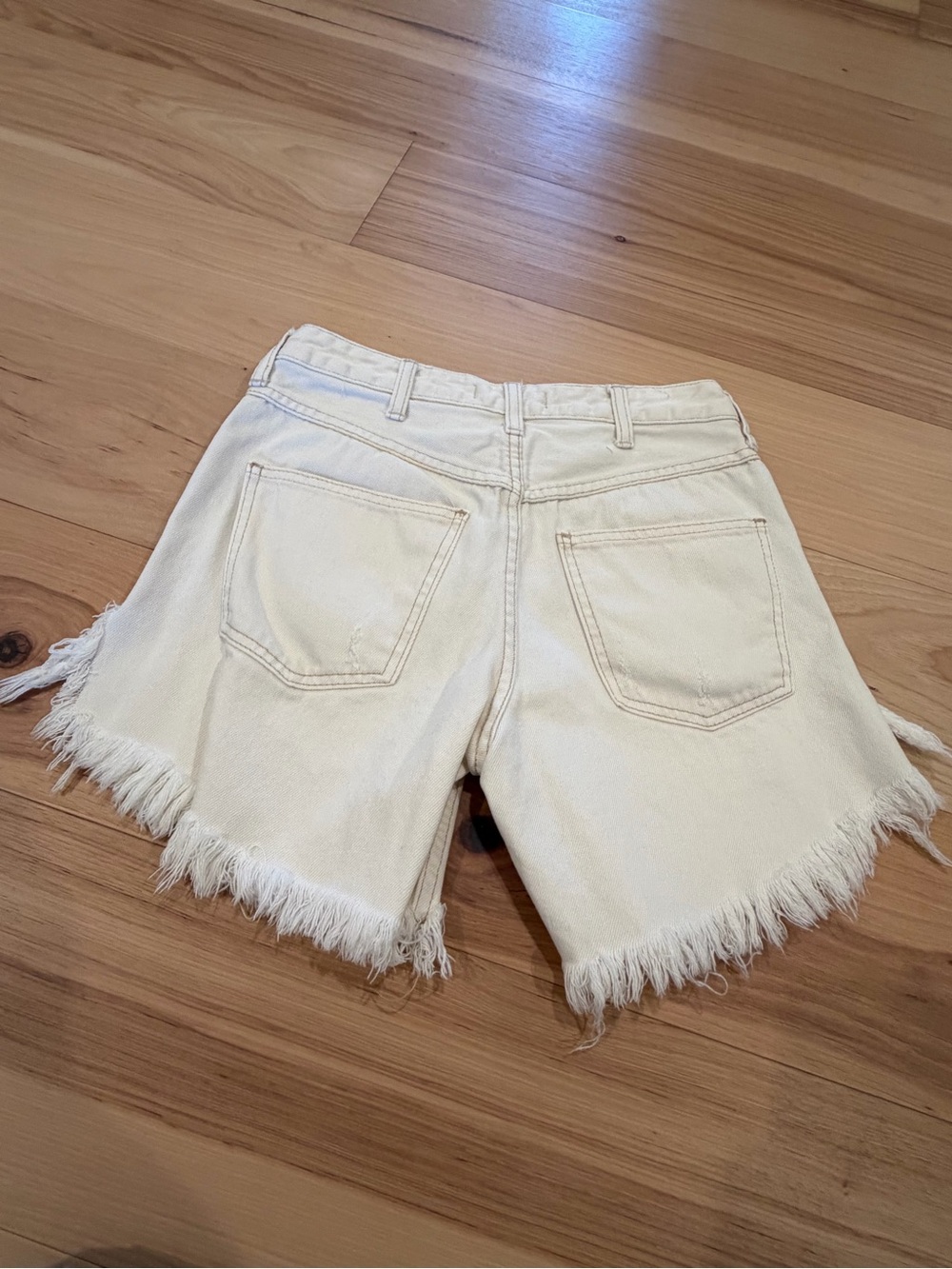 Free People Destroyed Denim Shorts Ivory - Picture 6 of 9